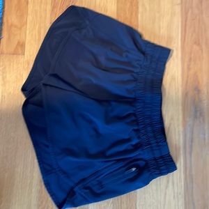 Size 8 Lululemon Hotty Hot High Rise Shorts 4in